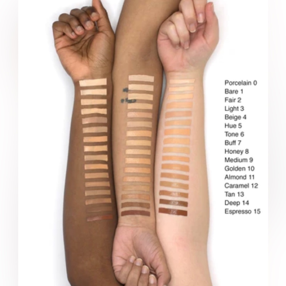 Stila Foundation - Picture 5 of 6